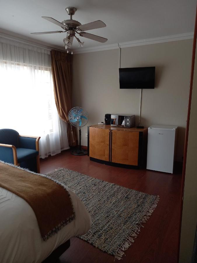 Troas Boutique Hotel Vanderbijlpark Eksteriør bilde